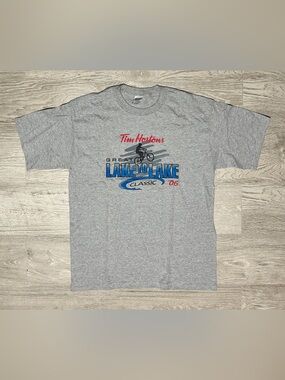 Vintage 2006 Tim Hortons 'Lake to Lake Classic' Bicycle Y2K Mens Graphic T-Shirt